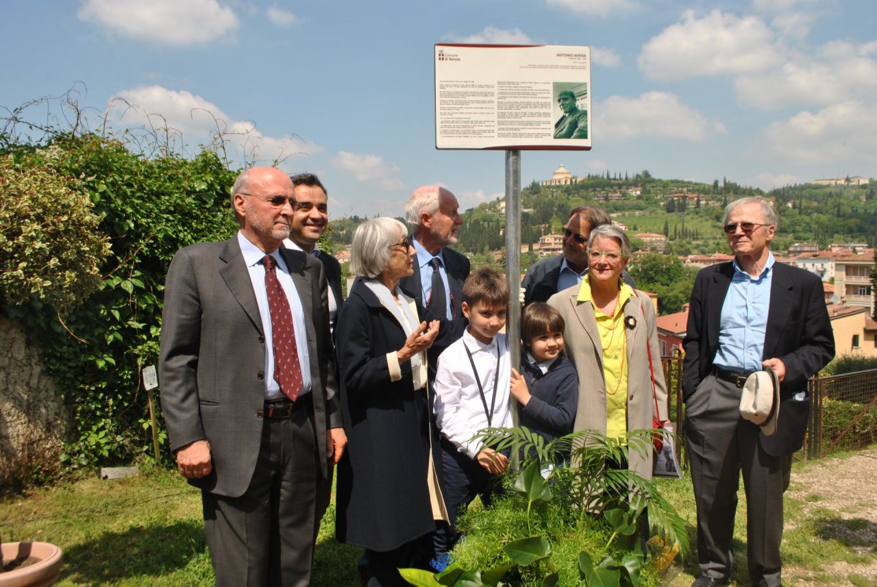 Giardini di Castel San Pietro intitolati ad Antonio Avena