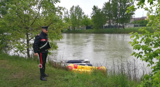 Disperso nel Mincio a Marmirolo: l’auto sembra sparita nel nulla