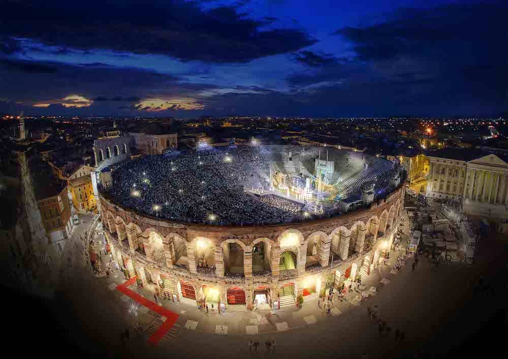 Prima in Arena in diretta su Rai 1 per omaggiare il maestro Zeffirelli
