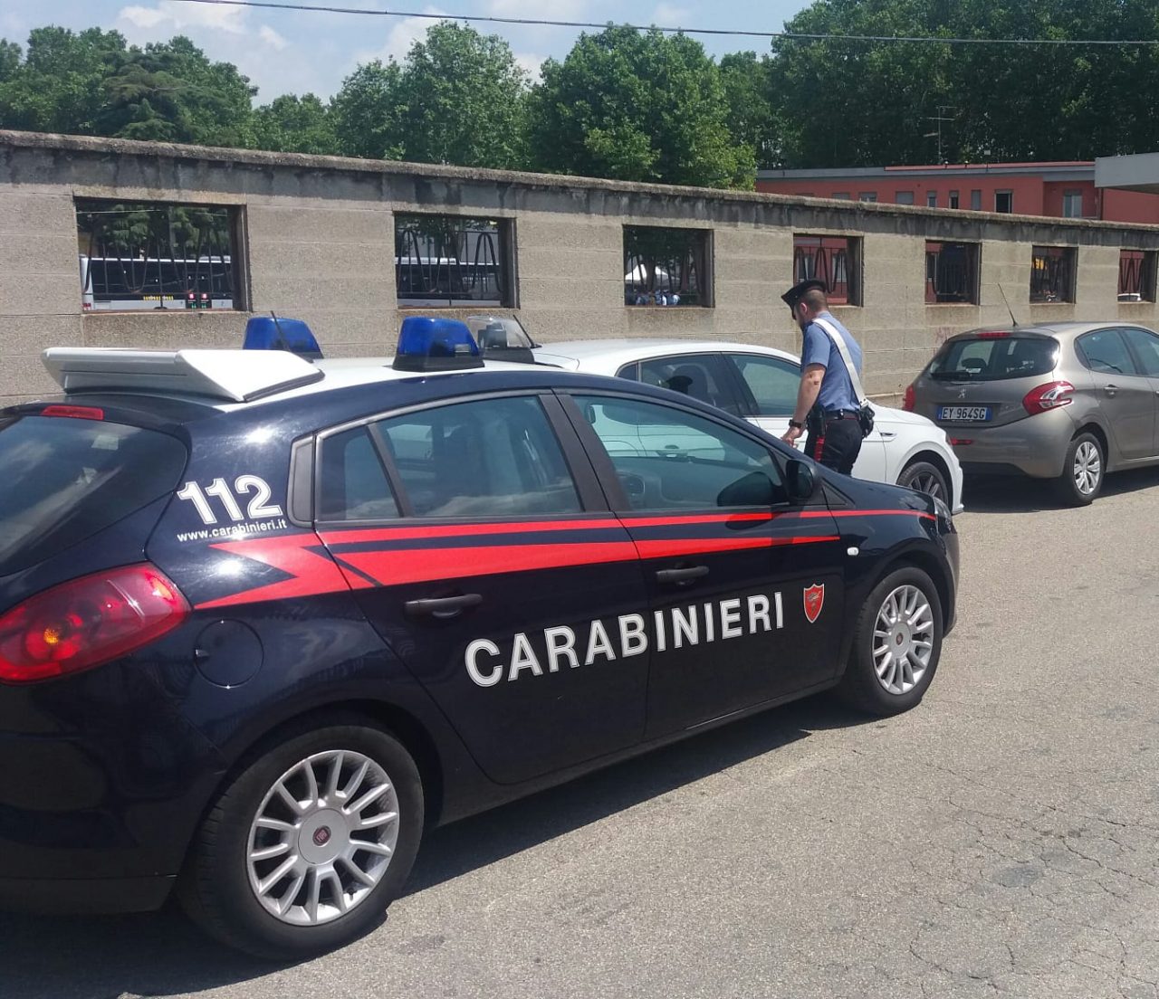 Colombiano con 370 grammi di marjiuana: arrestato