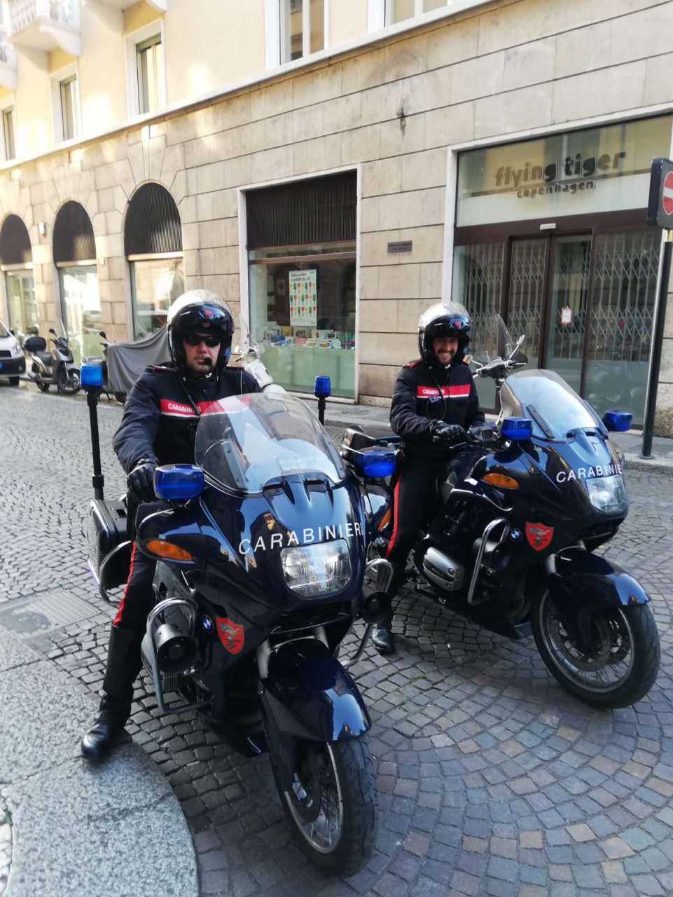 In motorino con la cocaina: arrestato