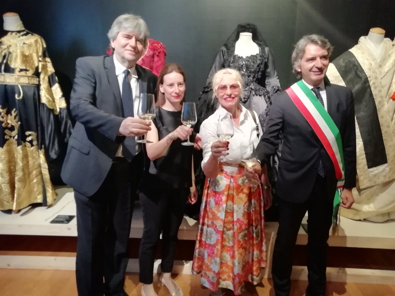 Questa sera la prima in Arena, presentata anche la mostra sull’opera lirica
