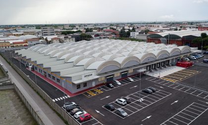 Amazon: inaugurato il nuovo centro di smistamento di Verona