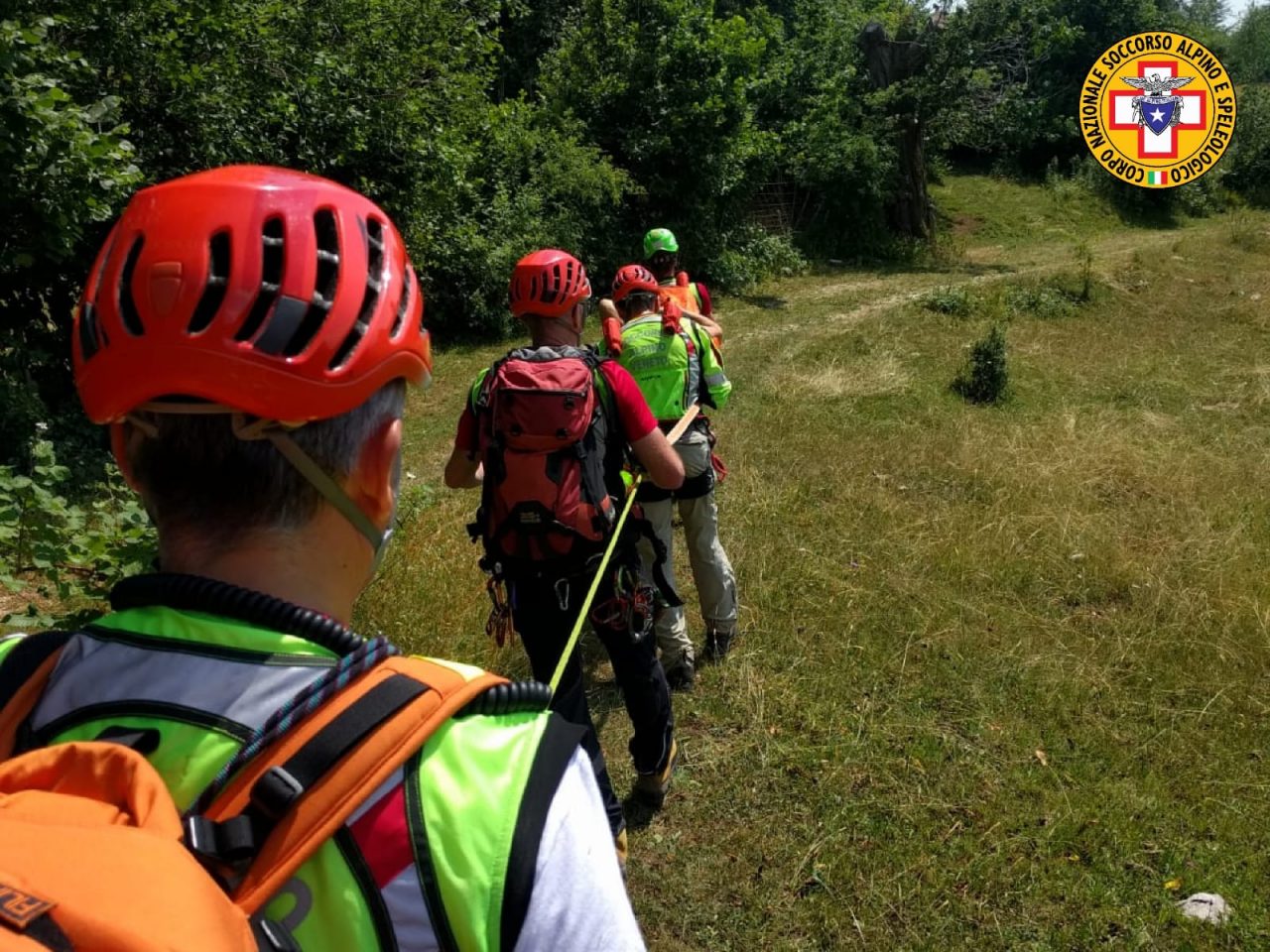 Scivola e si rompe una caviglia, soccorsa una donna sul Baldo