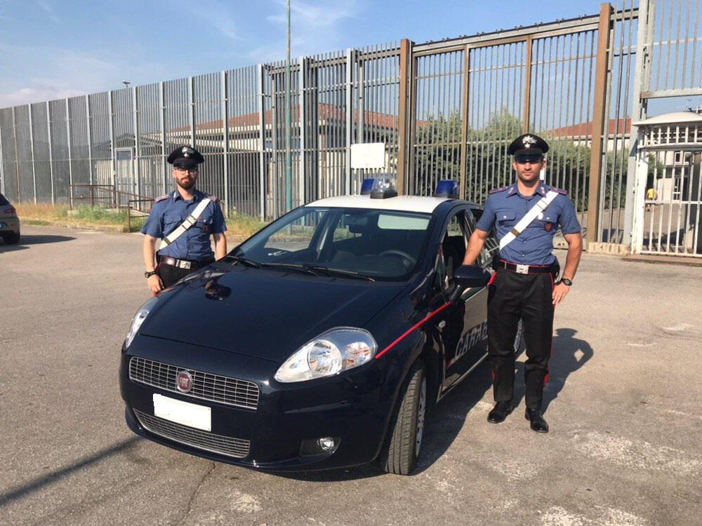 Evade dai domiciliari per andare a ballare, arrestato un uomo a Bardolino