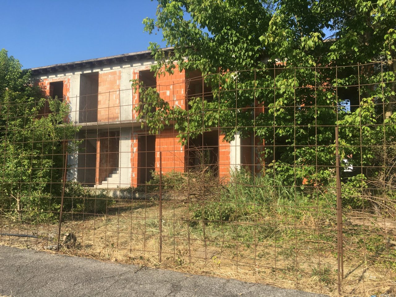Legnago: Sgomberato edificio in via Zenate.