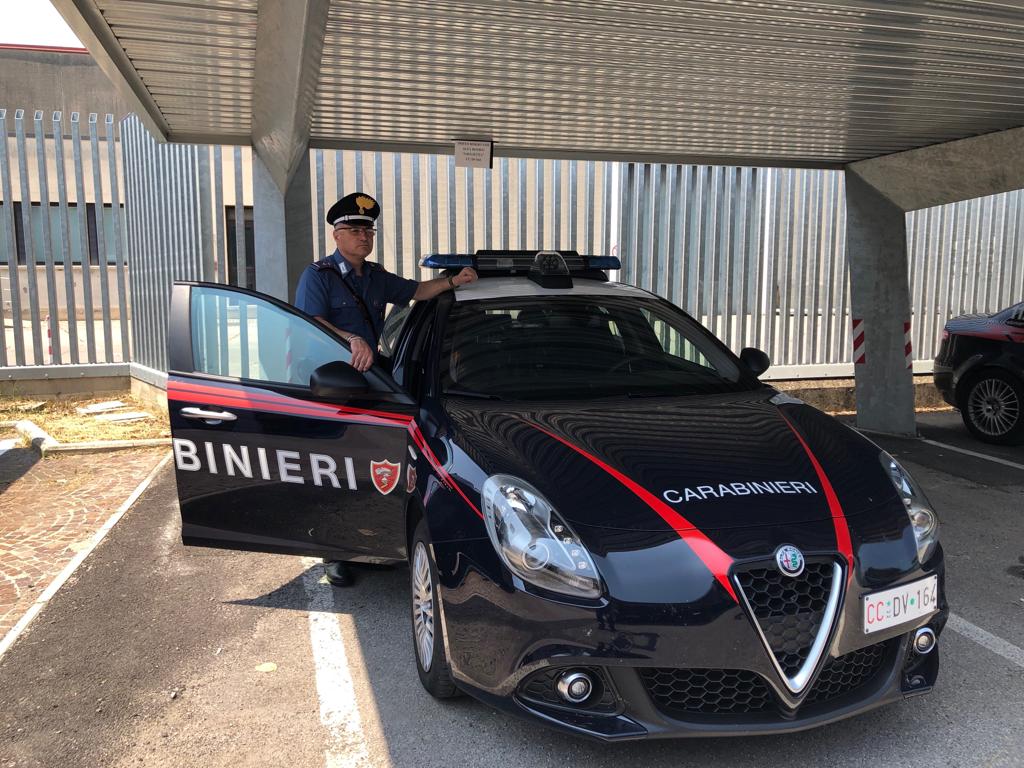 Tre marocchini rubano in un negozio di Kebab a Legnago