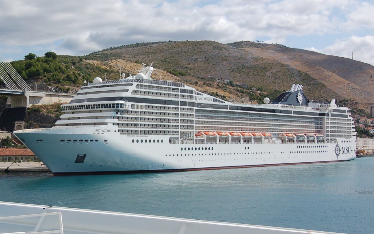Turisti arrabbiati con Msc