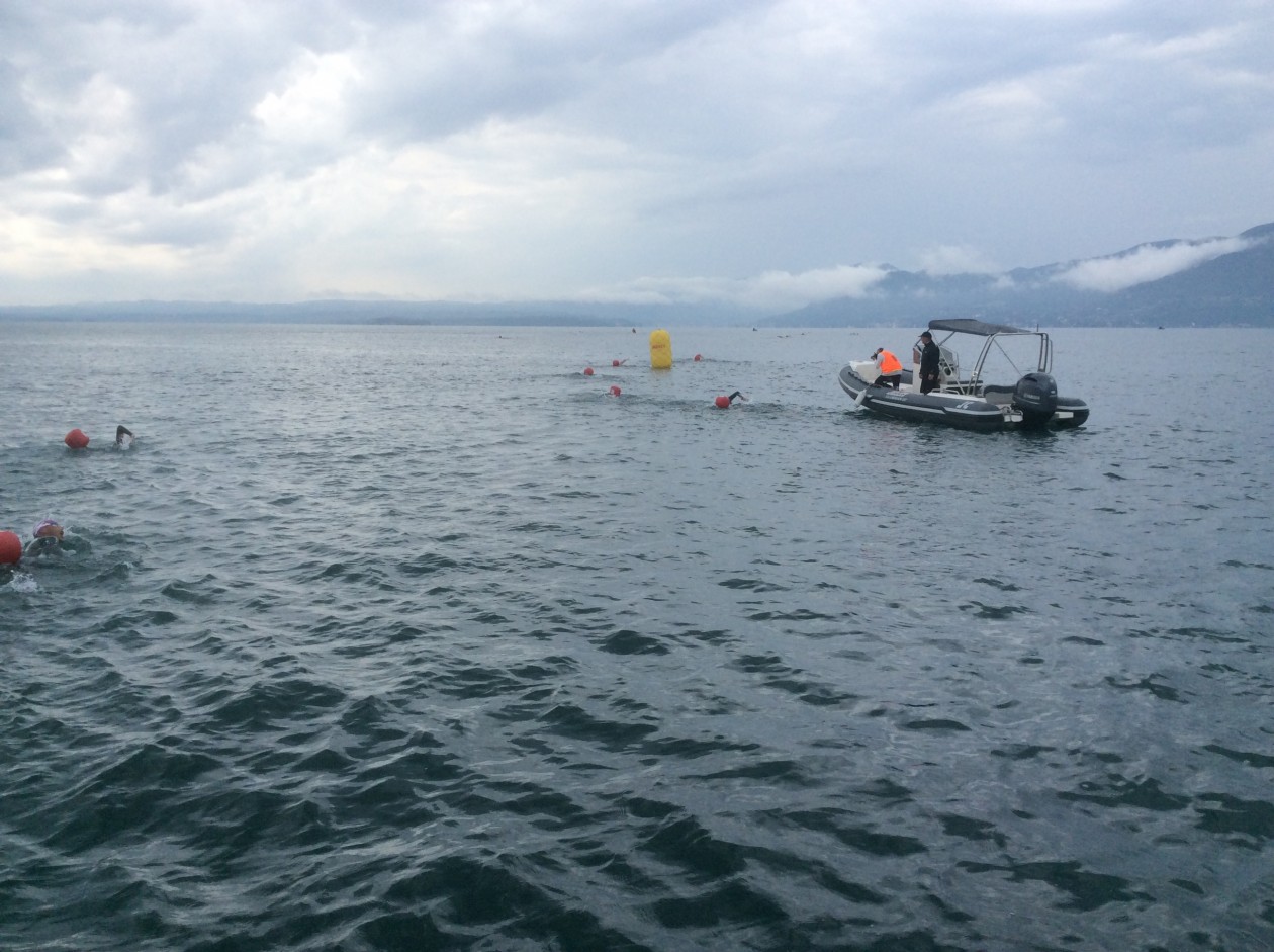 Traversata a nuoto del Garda