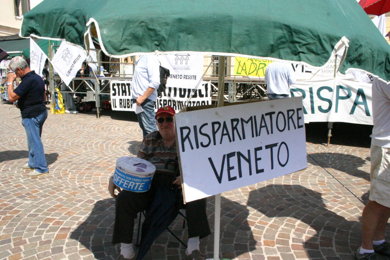 Truffati dalle banche, da oggi si possono chiedere i rimborsi