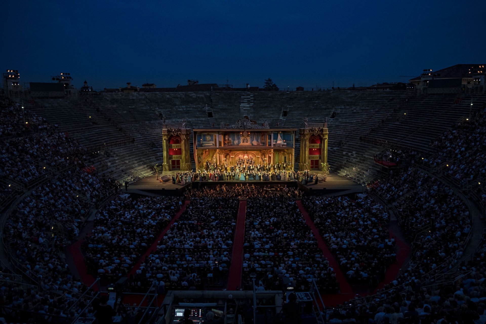 Arena di Verona, tempo di grandi debutti per la Traviata