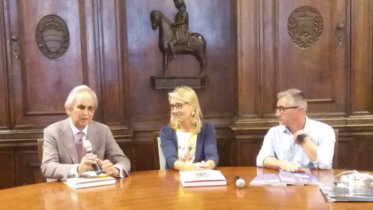 Congresso mondiale di sartoria in Gran Guardia