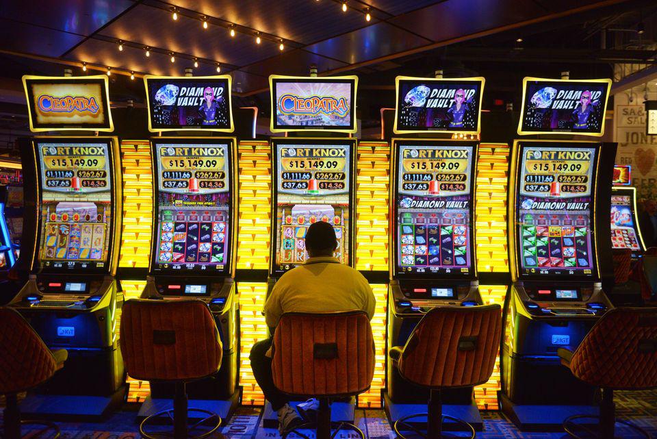Veneto frena la ludopatia: tasse e restrizioni per le slot machine