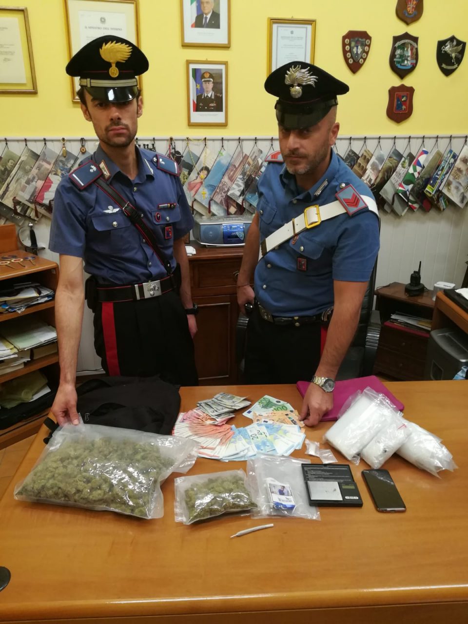 Ragazza minorenne spacciava a Casaleone, arrestata