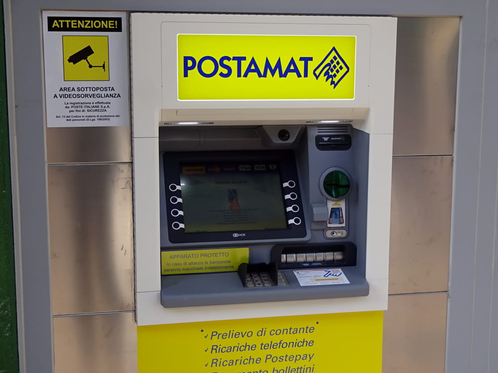 Ladri fanno esplodere bancomat in Borgo Roma