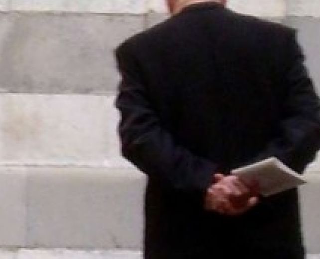 Prete posta foto hot su chat dei cresimandi