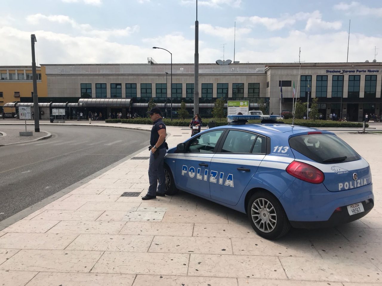 Due giovani rubano borsetta a un’anziana nei pressi della stazione