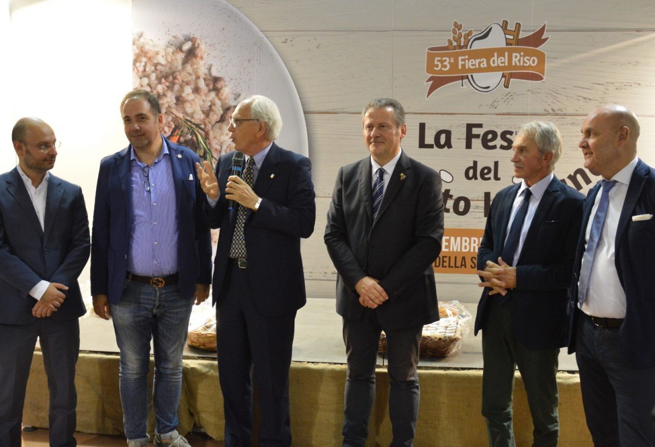 Fiera del riso, premiato il presidente del consiglio regionale del Veneto
