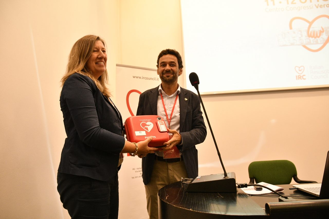 Donato il duemilionesimo defibrillatore a Verona