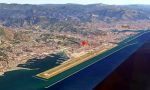 Paura su un aereo Volotea: atterraggio d'emergenza a Genova