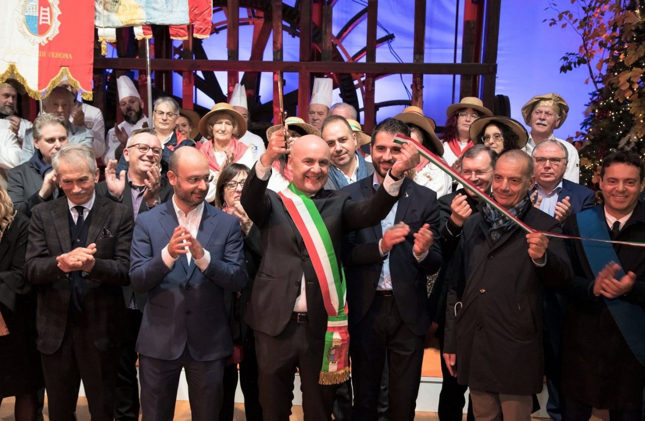 Inaugurata a Isola della Scala la Fiera del Bollito con la Pearà