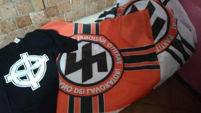 Volevano creare un Partito Nazista in Italia:arresti e perquisizioni
