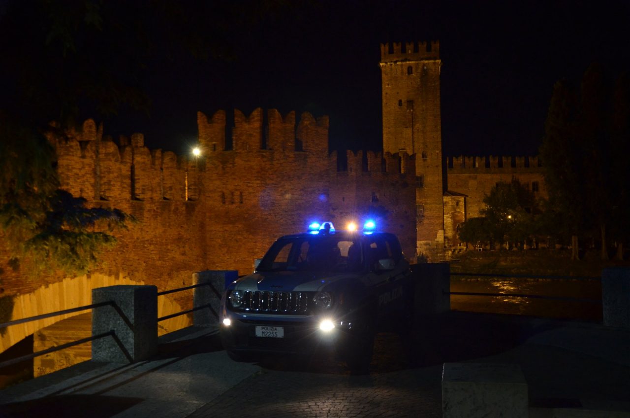 Arrestati due giovani in possesso di tre etti di droga