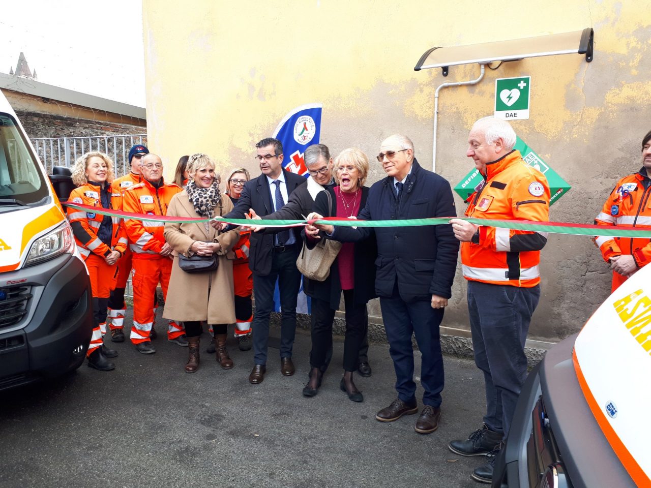 Verona, Croce bianca inaugura due nuove ambulanze