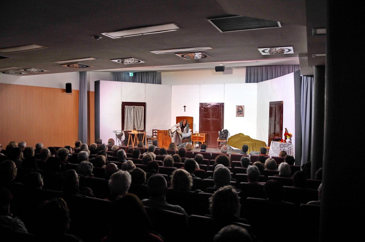 Padenghe sul Garda, approvato il regolamento per l’utilizzo dell’Auditorium