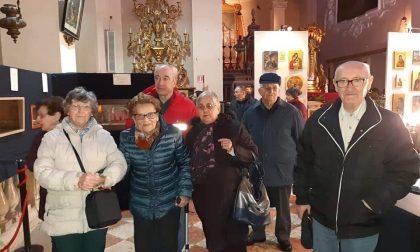Centro Sollievo "La Genziana", ospiti e volontari visitano la mostra dei presepi