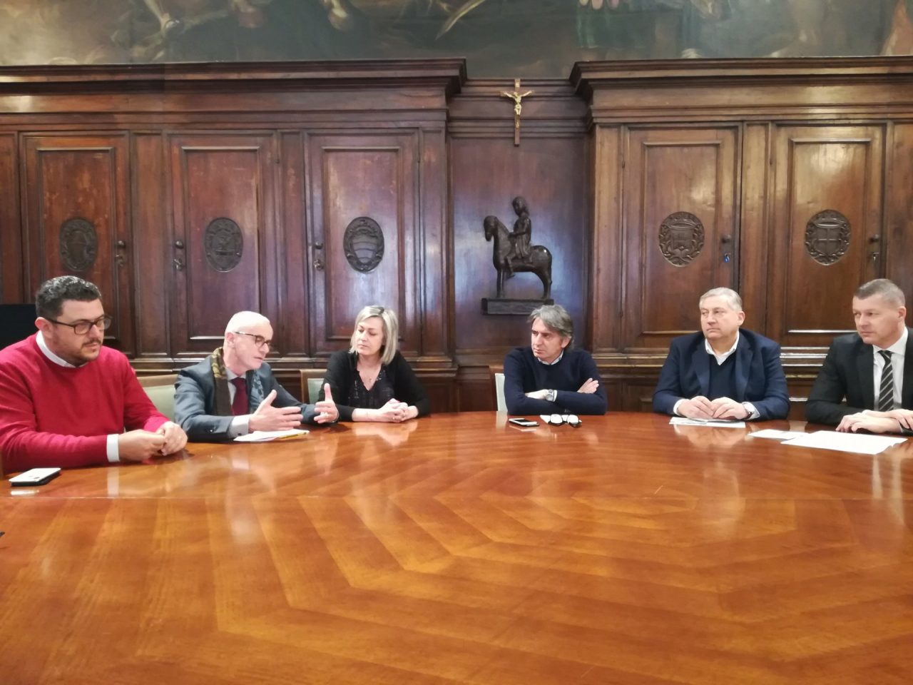Cassonetti intelligenti, tessere e credenziali collegate alla Tari