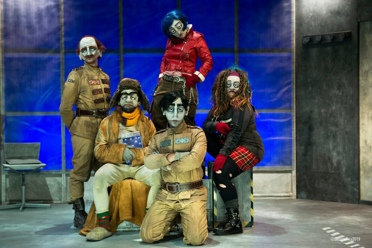 Teatro Camploy propone “Semi”, una farsa grottesca per maschere