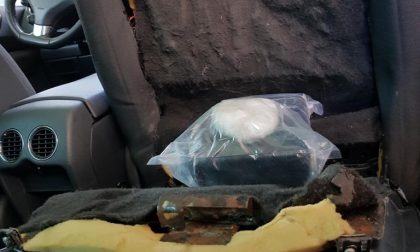 Droga nascosta nello schienale del sedile, arrestato VIDEO
