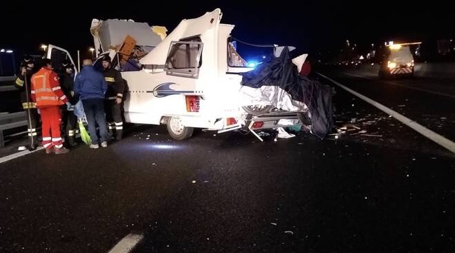 Terribile schianto nel piacentino, due veronesi feriti
