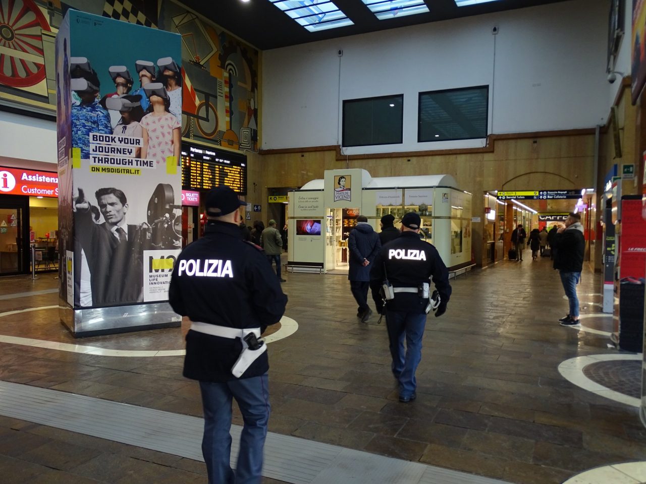 Era ricercato dalle autorità romene: intercettato a Verona Porta Nuova