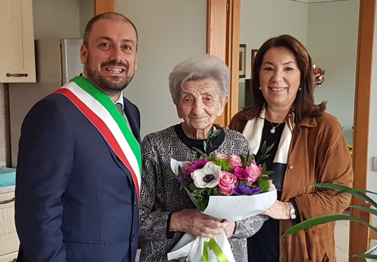 Ada Babbi festeggia 100 anni a Castelnuovo del Garda