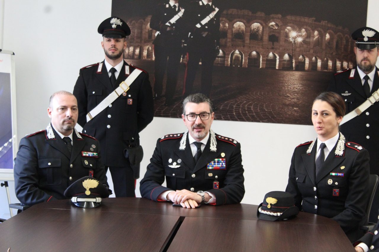 Avvicendamento tra il capitano De Angelis e il Maggiore Chiacchierini