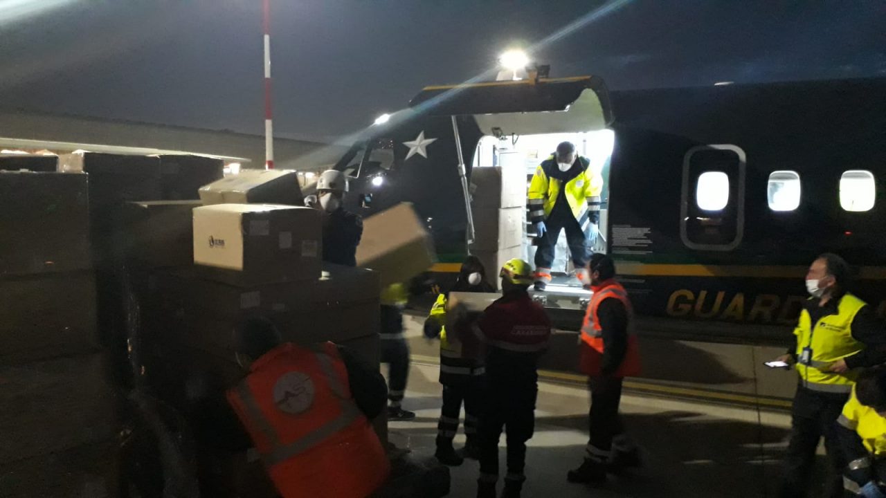 Aeroporto Catullo, ieri sera arrivate da Fiumicino 236mila mascherine