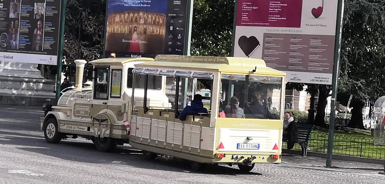 Coronavirus, sottoposti a sanificazione anche Taxi e trenino turistico
