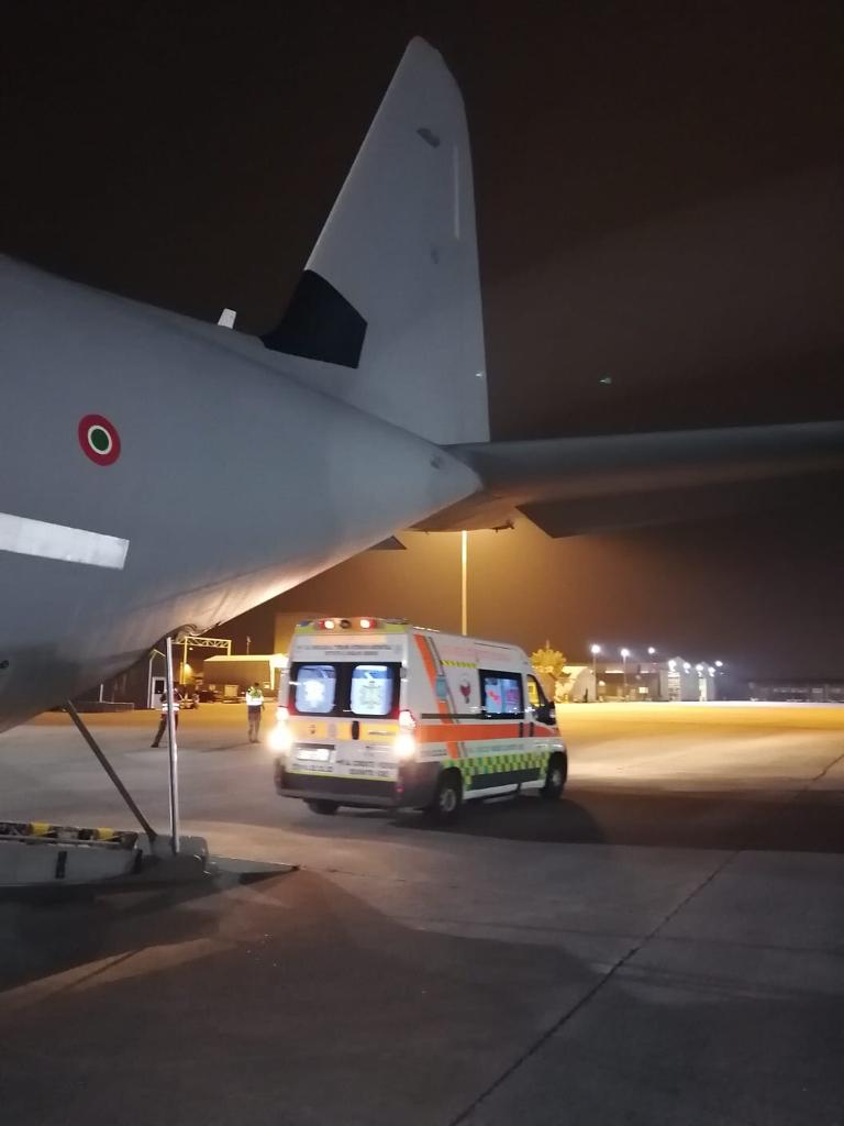 Trasporto sanitario urgente di un bambino di 10 mesi in pericolo di vita