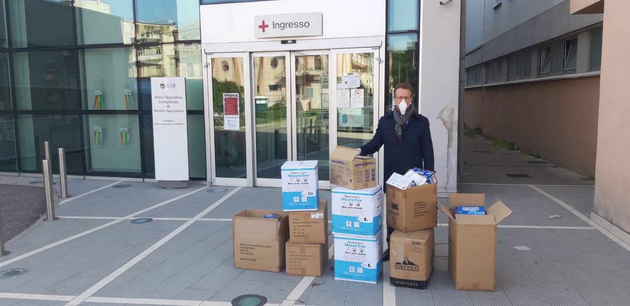 Donate 600 tute e mille paia di guanti all’ospedale e casa di riposo