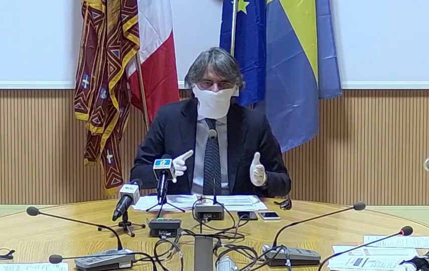 Stop a denunce penali ma sanzioni fino a 3 mila euro per chi viola le restrizioni