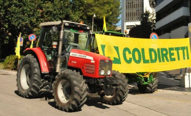Coldiretti Verona: “A disposizione mezzi e trattori per sanificare strade e piazze venete”