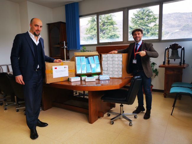 Donate 5000 mascherine da azienda cinese all’Ospedale Vittorio Veneto