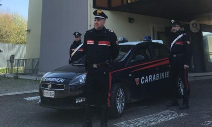 Fratelli complici nello spaccio, trovati in casa 4mila euro e 380 grammi di hashish