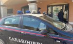 Trova la farmacia chiusa, 80enne vaga per il paese in cerca di aiuto, soccorsa dai Carabinieri