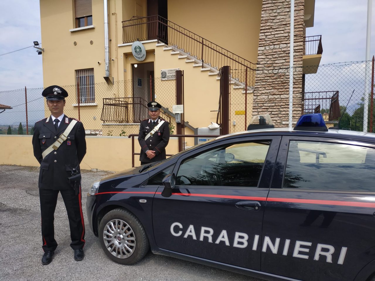Fermati per un controllo filmano e non collaborano, denunciati per calunnia e violazione della privacy