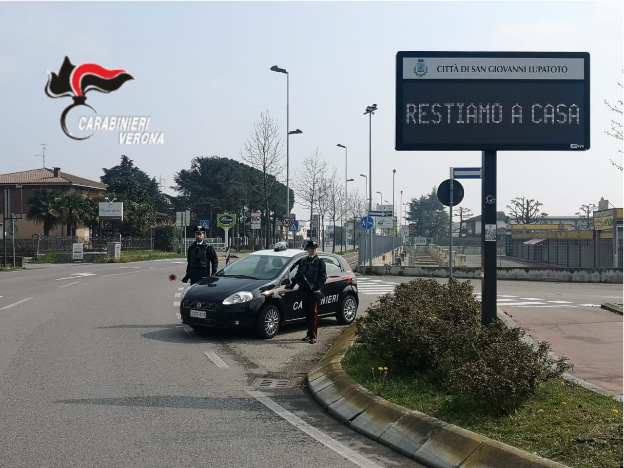 Dopo una lite 20enne si presenta sotto casa della donna con un coltello, arrestato