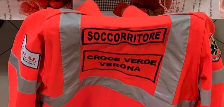 Croce Verde: volontarie derubate della giacca, l’annuncio fa il giro del web e scatta la solidarietà