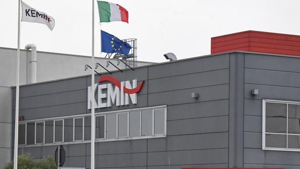 Dipendenti donano una parte dello stipendio di aprile alla terapia intensiva dell’ospedale di Legnago